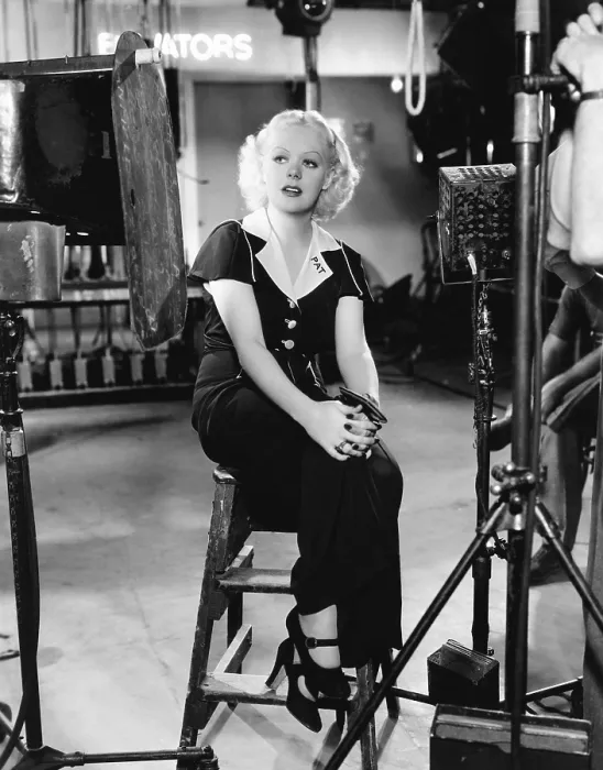 Framed Print : KING OF BURLESQUE, Alice Faye on set, 1936, TM & copyright 20th Century Fox Film Corp. / courtesy Everett Collection