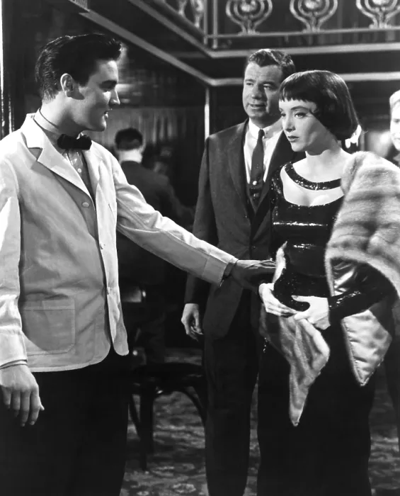 Framed Print : KING CREOLE, Elvis Presley, Walter Matthau, Carolyn Jones, 1958