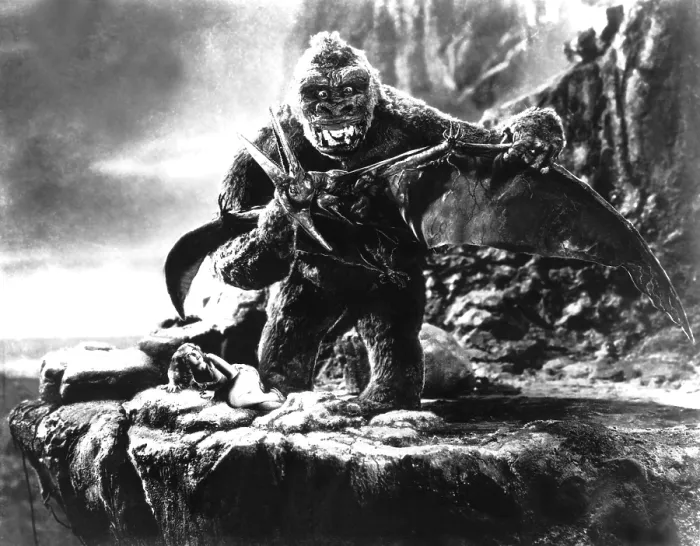 Framed Print : KING KONG, Fay Wray, 1933, Kong fighting pterodactyl