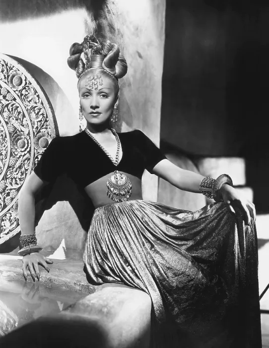 Framed Print : KISMET, Marlene Dietrich, 1944 Framed Print : KISMET, Marlene Dietrich, 1944