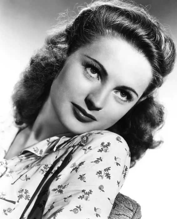 Framed Print : KISS OF DEATH, Coleen Gray, 1947, TM & Copyright 20th Century Fox Film Corp. / courtesy Everett Collection