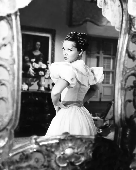 Framed Print : THE KISSING BANDIT, Kathryn Grayson, 1948