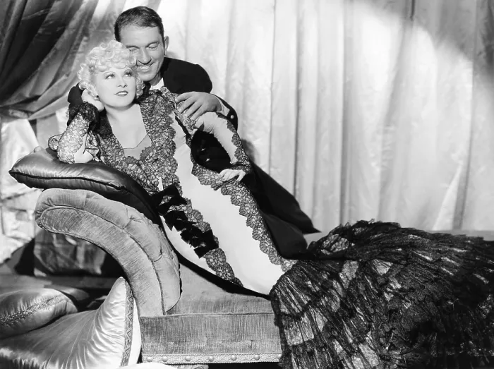 Framed Print : KLONDIKE ANNIE, from left, Mae West, Victor McLaglen, 1936