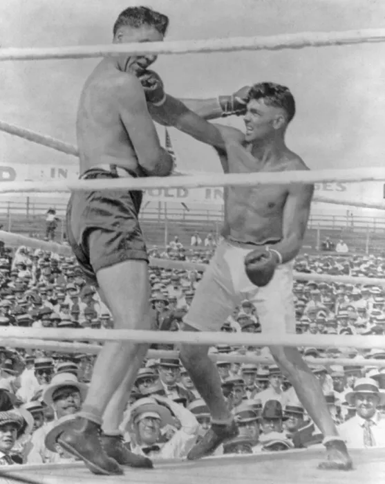 Framed Print : The knockout blow in the Jack Dempsey-Jess Willard fight, July 4, 1919, in Toledo, Ohio. Fight promoter Tex Willard matched the virtually unknown 180 lb