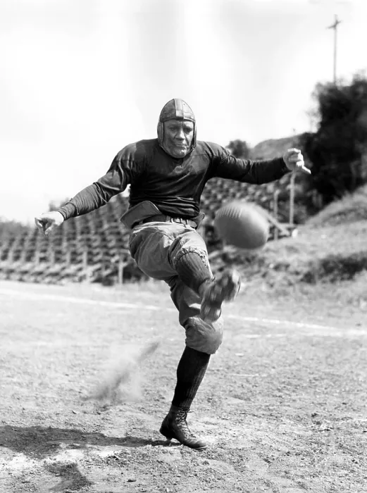 Framed Print : KNUTE ROCKNE ALL AMERICAN, Pat O'Brien, 1940