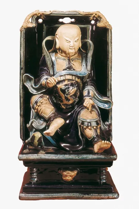 Framed Print : Kouan-ti, God of War. Chinese art. Ming period. China  /  Porcelain. FRANCE. Paris. Guimet Museum. AISA / Everett Collection**US SALES ONLY**