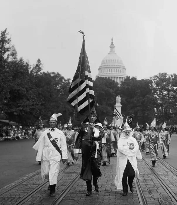 Framed Print : Ku Klux Klansmen on parade on Pennsylvania Avenue with the Capitol in the background. Washington, D.C. Sept. 13, 1926. (BSLOC_2015_16_184)
