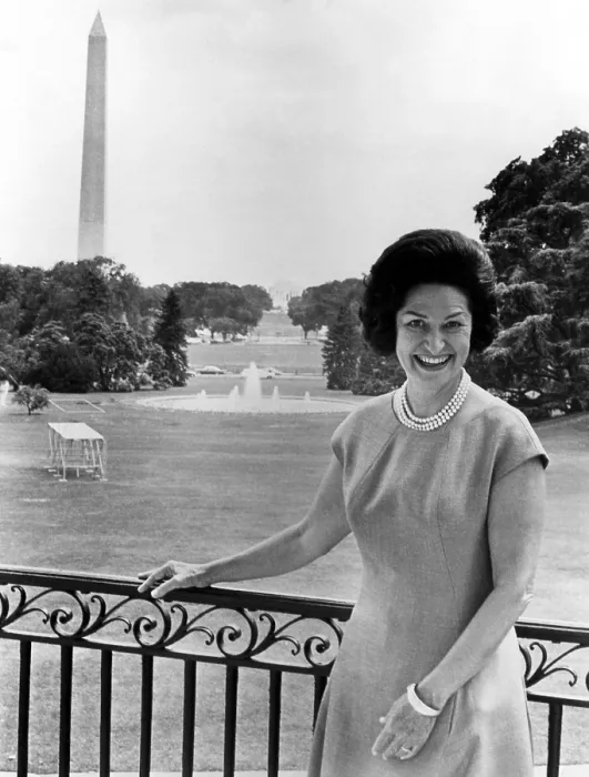 Framed Print : Lady Bird Johnson stands on the White House balcony overlooking the great lawn, ca.1965. Courtesy: CSU Archives / Everett Collection Framed Print : Lady Bird Johnson stands on the White House balcony overlooking the great lawn, ca.1965. Courtesy: CSU Archives / Everett Collection