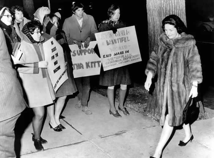Framed Print : Lady Bird Johnson walks past a group of youthful anti-war demonstrators Framed Print : Lady Bird Johnson walks past a group of youthful anti-war demonstrators