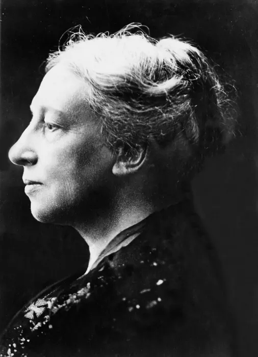 Framed Print : Lady Isabella Augusta Gregory (1852-1932), Irish writer and playwright, based her works on Irish folklore. 1912 portrait Framed Print : Lady Isabella Augusta Gregory (1852-1932), Irish writer and playwright, based her works on Irish folklore. 1912 portrait