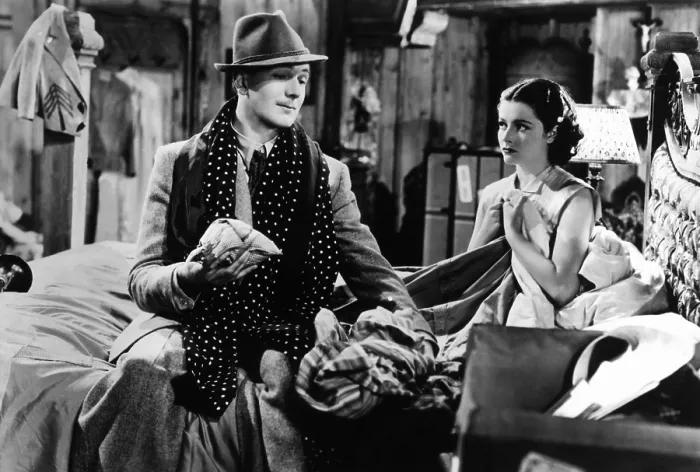 Framed Print : THE LADY VANISHES, Michael Redgrave, Margaret Lockwood, 1938 Framed Print : THE LADY VANISHES, Michael Redgrave, Margaret Lockwood, 1938