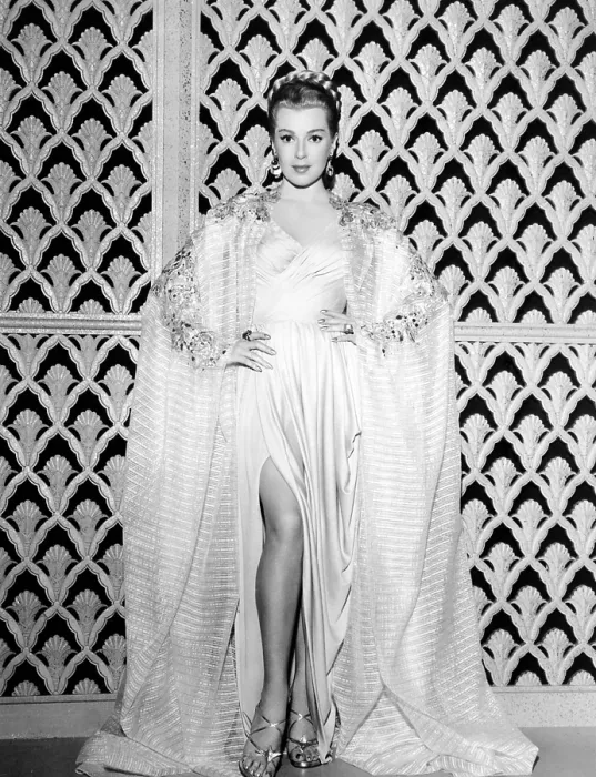 Framed Print : LANA TURNER