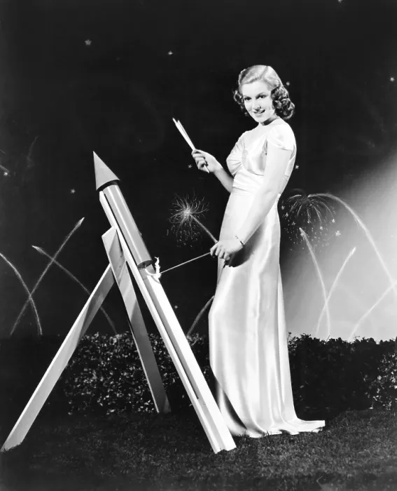 Framed Print : Lana Turner celebrates with firworks, late 1930s
