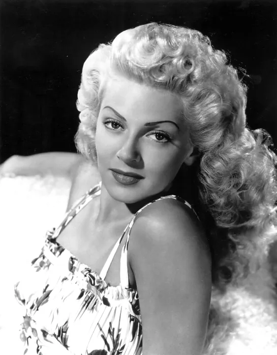 Framed Print : LANA TURNER, MGM, 1940s Framed Print : LANA TURNER, MGM, 1940s