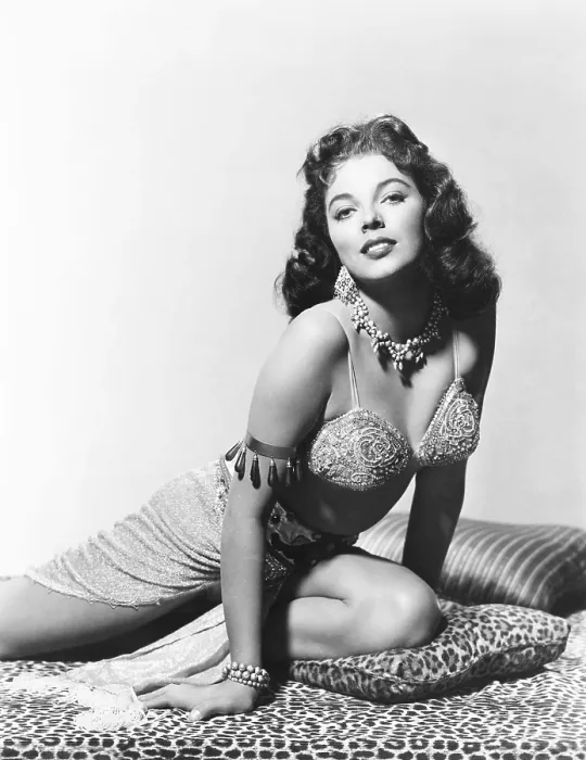Framed Print : LAND OF THE PHAROAHS, Joan Collins, 1955
