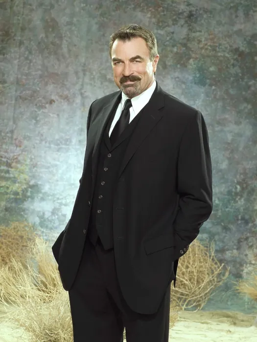 Framed Print : LAS VEGAS, Tom Selleck, (Season 5), 2003-08
