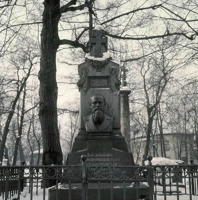 Framed Print : LAVERETSKY, Nikolai (19th century). Tomb of Dostoievsky. ca. 1881. RUSSIA. Saint Petersburg. Alexander Nevsky Lavra. Sculpture. AISA / Everett Collection**US SALES ONLY**