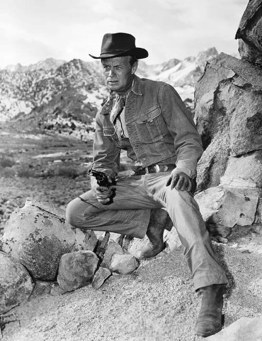 Framed Print : THE LAW AND JAKE WADE, Richard Widmark, 1958