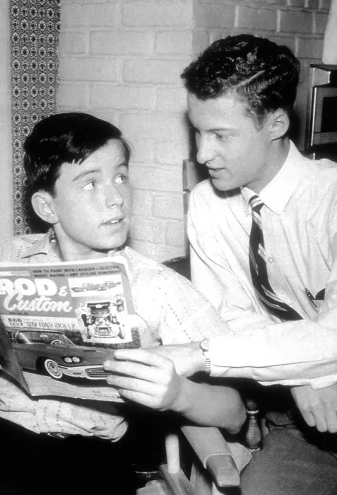 Framed Print : LEAVE IT TO BEAVER, from left, Jerry Mathers, Ken Osmond 1957-63 (ca. 1960 photo)