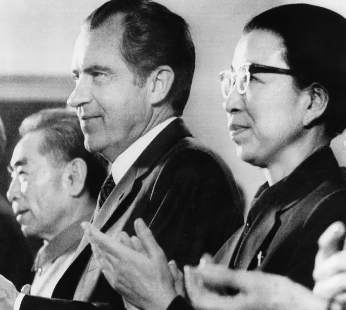 Framed Print : From left: Chinese Premier Zhou Enlai, U.S. President Richard Nixon, and Jiang Qing (wife of Mao Zedong), applauding a ballet performance in Peking, China, 1972 Framed Print : From left: Chinese Premier Zhou Enlai, U.S. President Richard Nixon, and Jiang Qing (wife of Mao Zedong), applauding a ballet performance in Peking, China, 1972