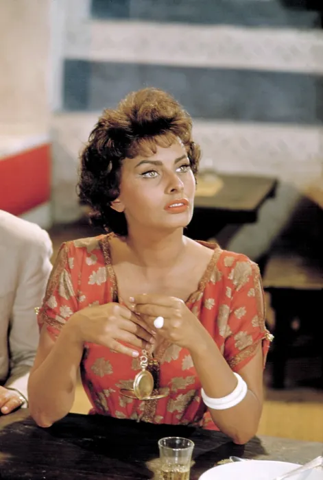 Framed Print : LEGEND OF THE LOST, Sophia Loren, 1957 Framed Print : LEGEND OF THE LOST, Sophia Loren, 1957