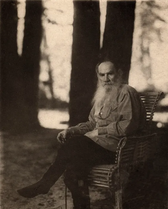 Framed Print : Leo Tolstoy (1828-1910) Russian novelist, seated outdoors at the Tolstoy estate in Iasnaia Poliana, 1908