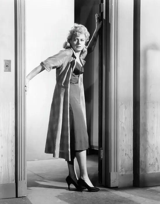 Framed Print : LET NO MAN WRITE MY EPITAPH, Shelley Winters, 1960