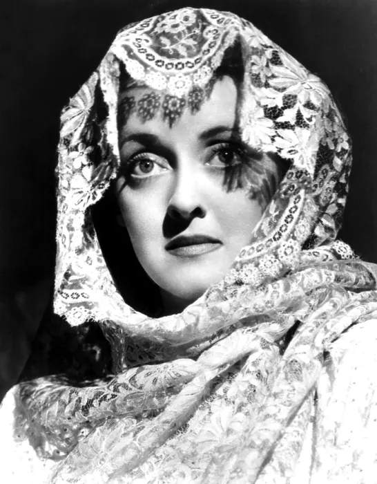 Framed Print : THE LETTER, Bette Davis, 1940 Framed Print : THE LETTER, Bette Davis, 1940