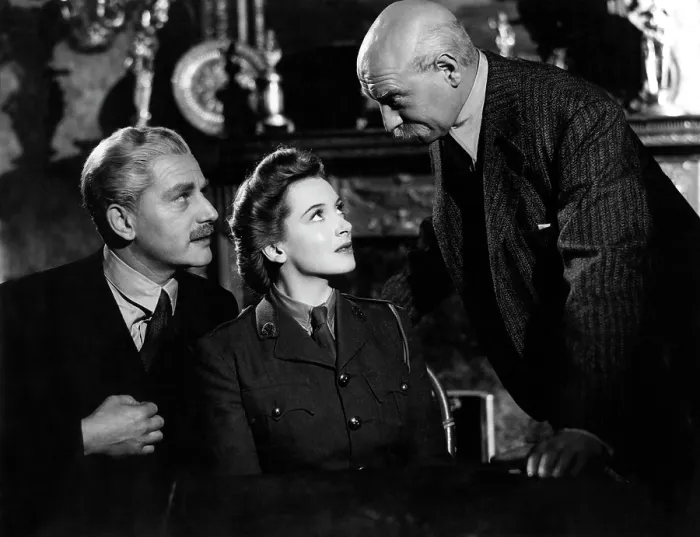 Framed Print : THE LIFE AND DEATH OF COLONEL BLIMP, (aka THE ADVENTURES OF COLONEL BLIMP), Anton Walbrook, Deborah Kerr, Roger Livesey, 1943