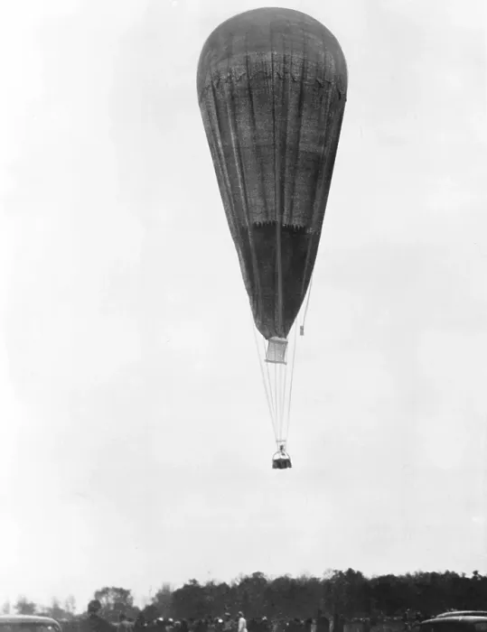 Framed Print : Lift off of Piccard stratosphere balloon from Ford Airport, at Detroit, on October 23, 1934. It carried Jean Piccard and his wife Jeanette toward the stratosphere