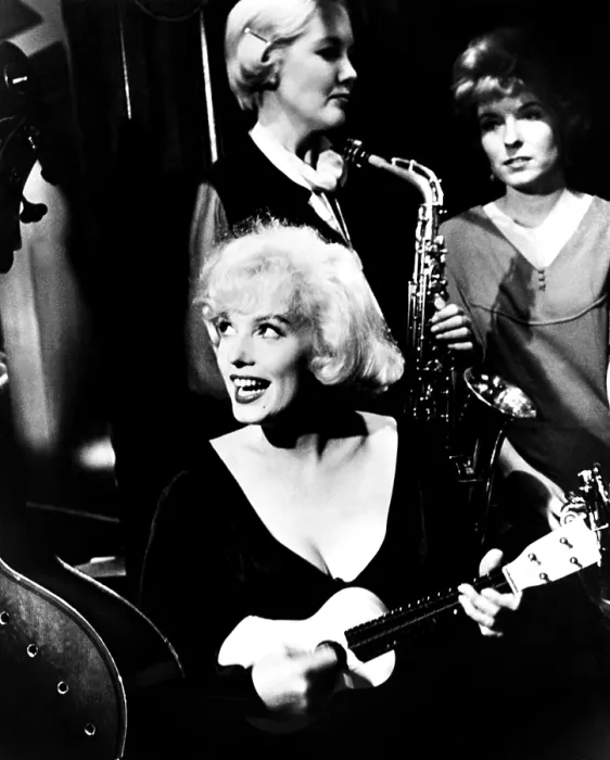 Framed Print : SOME LIKE IT HOT, Marilyn Monroe, 1959