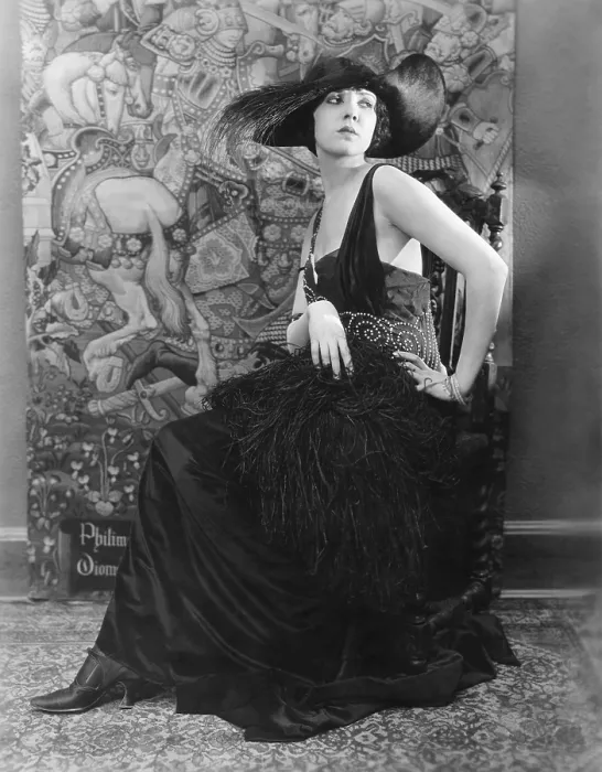 Framed Print : Lila Lee, 1918 Framed Print : Lila Lee, 1918