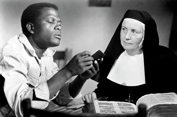 Framed Print : LILIES OF THE FIELD, Sidney Poitier, Lilia Skala, 1963