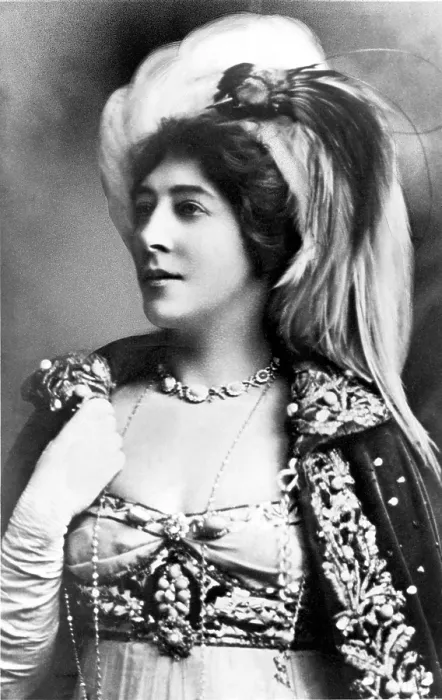 Framed Print : Lillie Langtry in Mademoiselle Mars at the Imperial Theater, 1902.. Courtesy: CSU Archives  /  Everett Collection