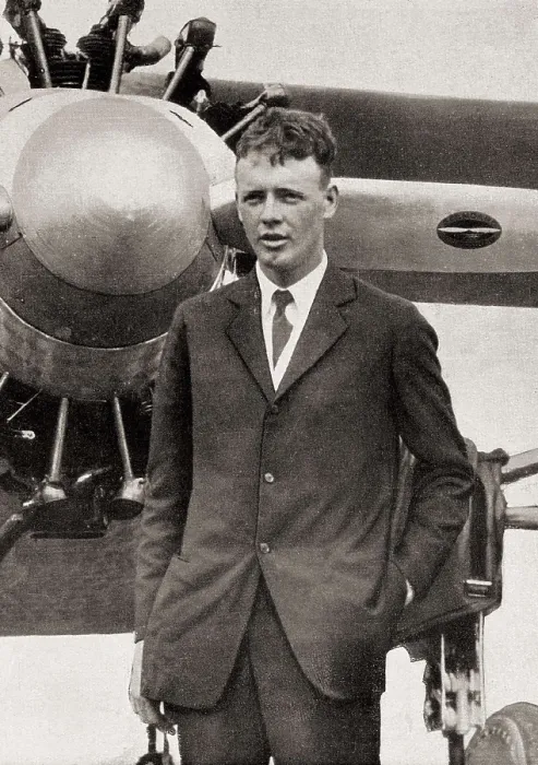 Framed Print : Lindbergh, Charles A. (1902-1974). Portrait of Lindbergh with his monoplane 'Spirit of Saint Louis', with which he made the crossing from New York to Paris Framed Print : Lindbergh, Charles A. (1902-1974). Portrait of Lindbergh with his monoplane 'Spirit of Saint Louis', with which he made the crossing from New York to Paris