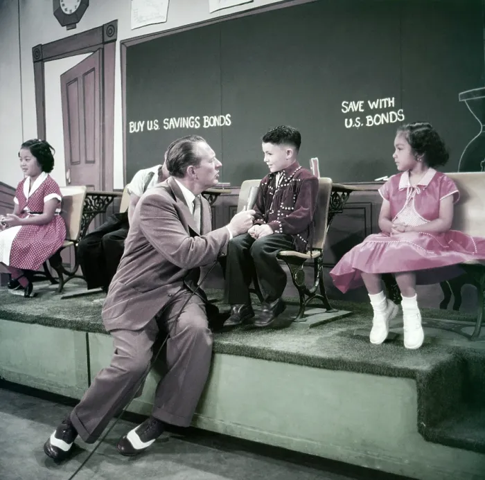 Framed Print : THE LINKLETTER SHOW, (aka HOUSE PARTY), Art Linkletter, host, interviewing children on the Kids Say The Darndest Thing segment, 1952-1969