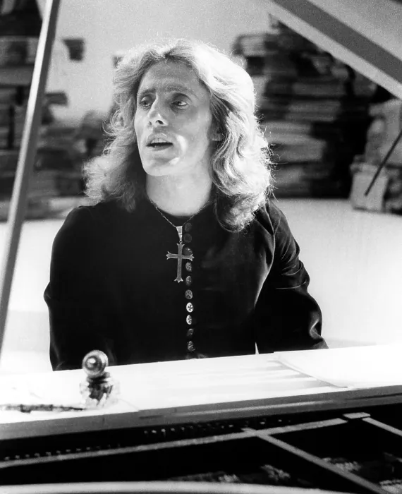 Framed Print : LISZTOMANIA, Roger Daltrey, 1975