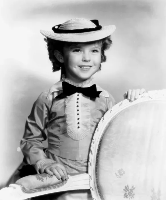 Framed Print : THE LITTLE COLONEL, Shirley Temple, 1935, TM and copyright Film Corp. All Rights Reserved / Courtesy Everett Collection