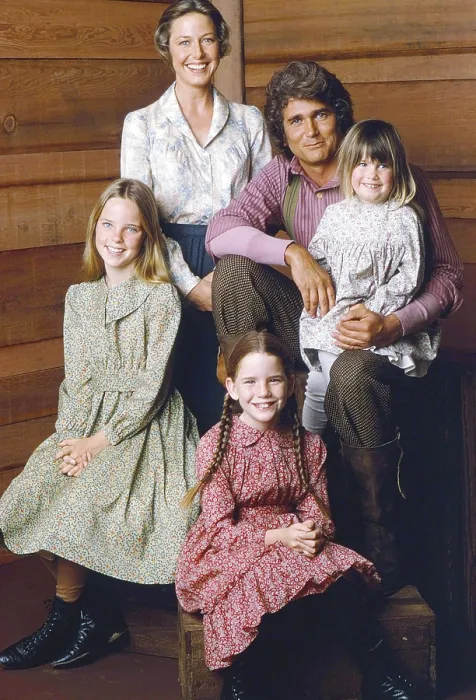 Framed Print : LITTLE HOUSE ON THE PRAIRIE, clockwise from top: Karen Grassle, Michael Landon, Sidney Greenbush, Melissa Gilbert, Melissa Sue Anderson, (Season 1, 1974), 1974-1983