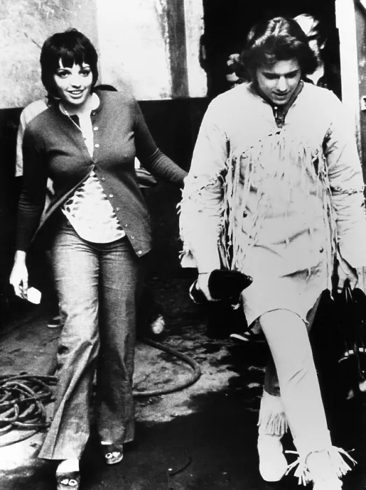 Framed Print : Liza Minnelli and Desi Arnaz Jr. together in Tokyo, June 8, 1972. Desi was filming a musical comedy called MARCO