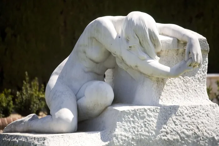 Framed Print : LLIMONA i BRUGUERA, Josep (1864-1934). El Desconsol (Grief). 1903-1907. SPAIN. Barcelona. Ciutadella Park. Modernism. Sculpture on marble