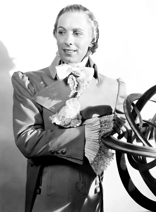 Framed Print : LLOYD'S OF LONDON, (aka LLOYDS OF LONDON), Tyrone Power, 1936, TM & Copyright 20th Century Fox Film Corp. / courtesy Everett Collection Framed Print : LLOYD'S OF LONDON, (aka LLOYDS OF LONDON), Tyrone Power, 1936, TM & Copyright 20th Century Fox Film Corp. / courtesy Everett Collection
