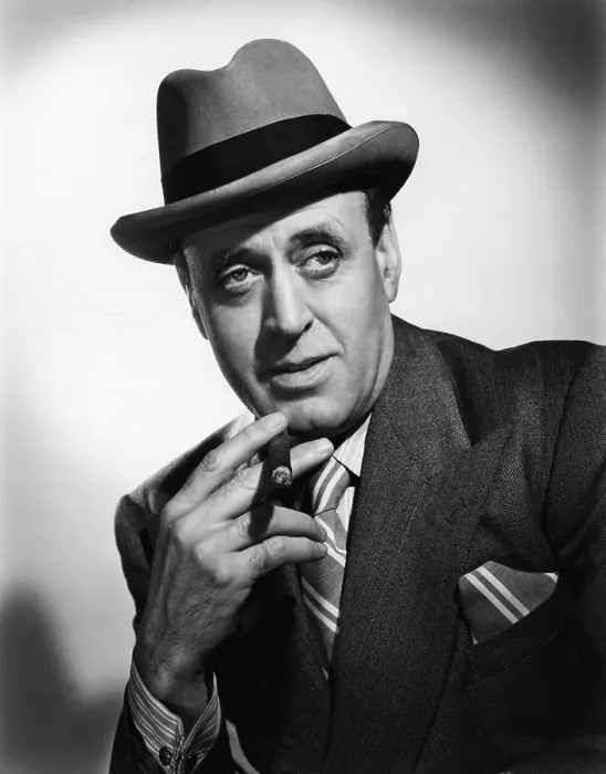 Framed Print : LONDON BELONGS TO ME, (aka DULCIMER STREET), Alastair Sim, 1948 lbtm1948-fsct02(lbtm1948-fsct02)