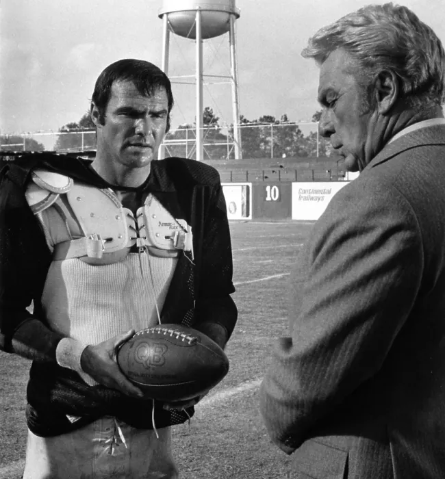 Framed Print : THE LONGEST YARD, Burt Reynolds, Eddie Albert, 1974 Framed Print : THE LONGEST YARD, Burt Reynolds, Eddie Albert, 1974