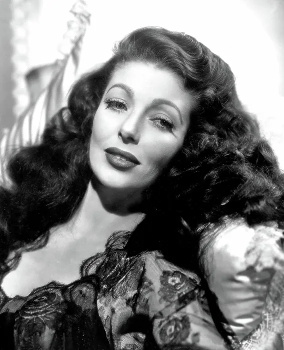 Framed Print : LORETTA YOUNG, Paramount Pictures, 1940s