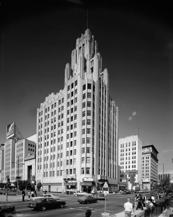 Framed Print : Los Angeles, Guarantee & Trust Building, south and east fronts, 401 West Fifth Street, California, photograph circa early 1980s Framed Print : Los Angeles, Guarantee & Trust Building, south and east fronts, 401 West Fifth Street, California, photograph circa early 1980s