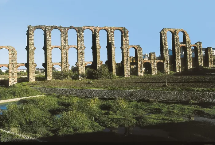 Framed Print : Los Milagros Aqueduct. 1st c. SPAIN. EXTREMADURA. BADAJOZ. Mrida. Roman art. Early Empire. Architecture. AISA / Everett Collection**US SALES ONLY**