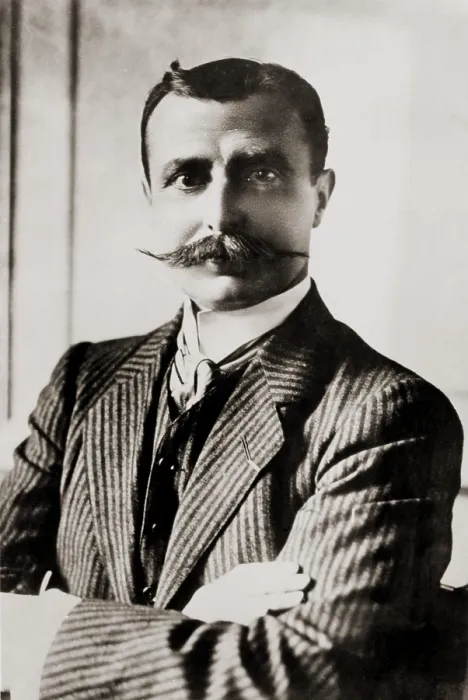 Framed Print : Louis Bleriot was the first man to fly the English Channel, winning the £1, 000 prize offered by the London Daily Mail