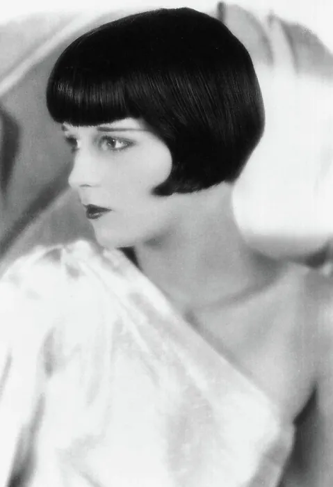Framed Print : Louise Brooks, c. 1927 Framed Print : Louise Brooks, c. 1927