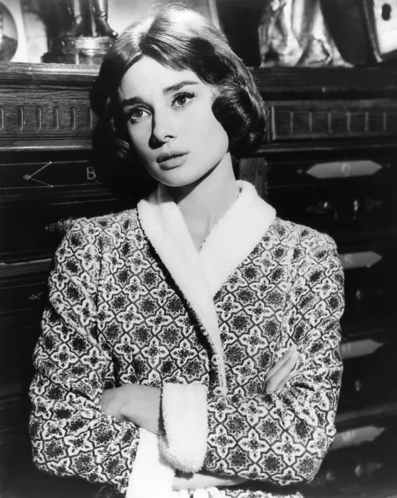 Framed Print : LOVE IN THE AFTERNOON, Audrey Hepburn, 1957 Framed Print : LOVE IN THE AFTERNOON, Audrey Hepburn, 1957